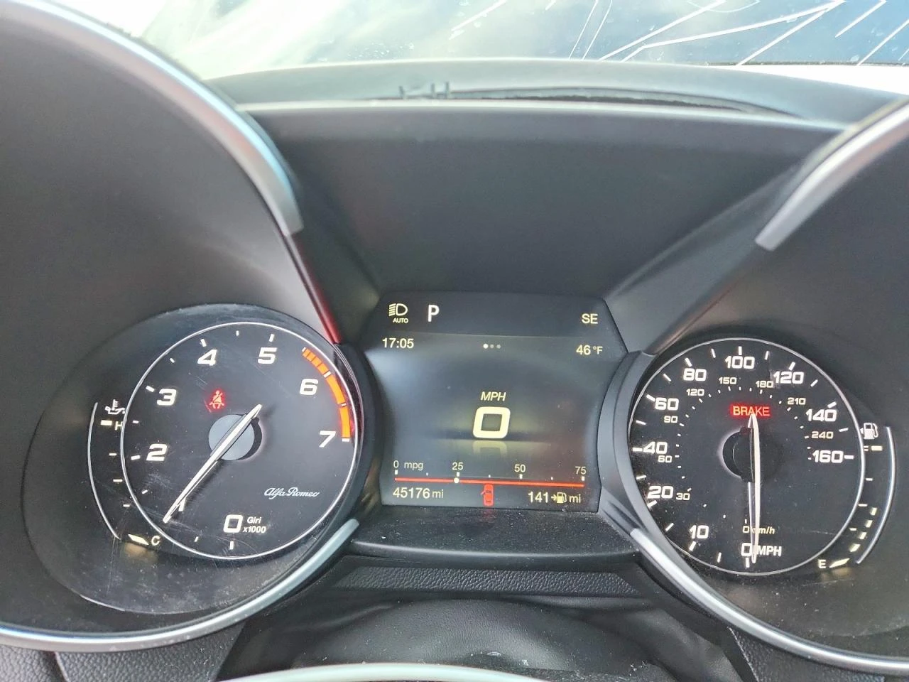 Alfa Romeo Giulia 2.0l Ti Q4, снимка 9 - Автомобили и джипове - 54138393