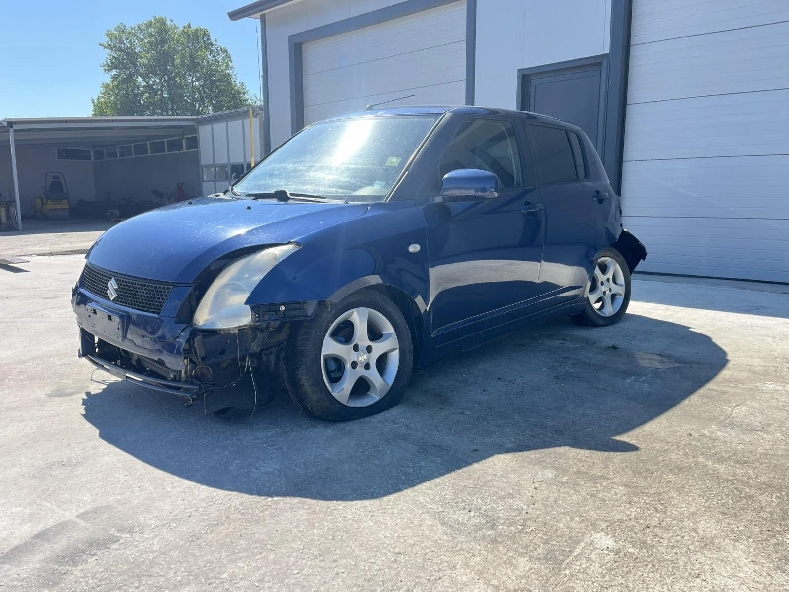 Suzuki Swift 1.3i , снимка 3 - Автомобили и джипове - 54696098