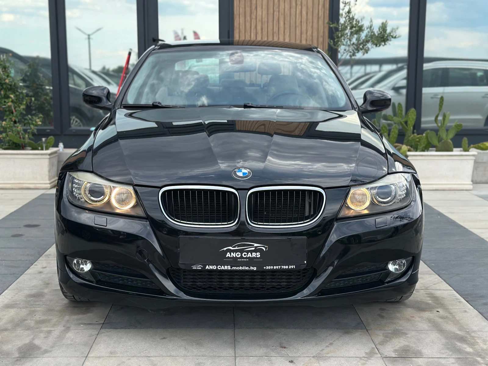 BMW 320 * xDrive* Facelift* NAVI* �������� �������*  | Mobile.bg � ����������� 3