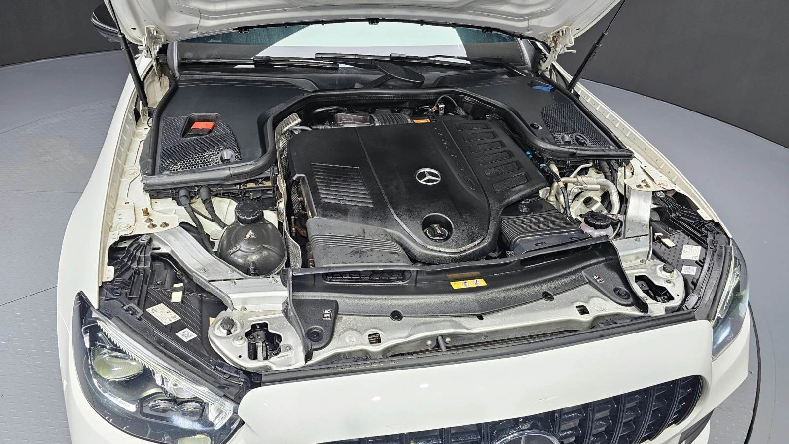 Mercedes-Benz E 450 4MATIC Coupe AMG Line, снимка 6 - Автомобили и джипове - 55435438