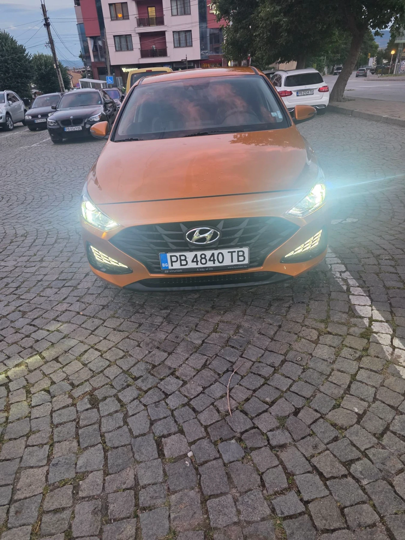 Hyundai I30 Лек автомобил , снимка 7 - Автомобили и джипове - 56211617