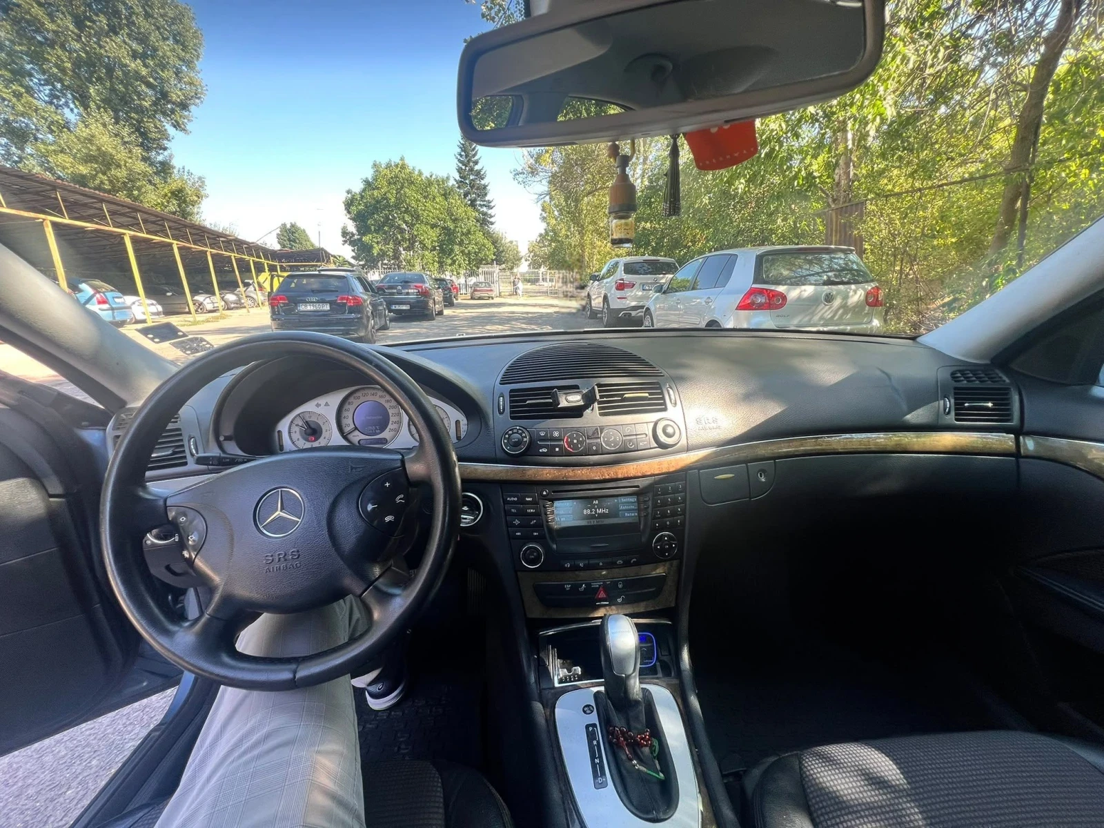Mercedes-Benz E 320, снимка 4 - Автомобили и джипове - 55817732