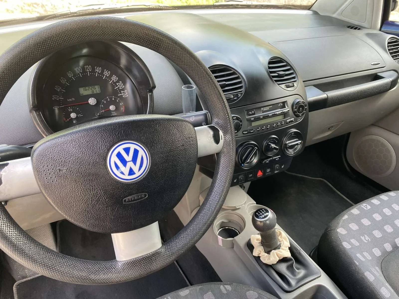 VW Beetle, снимка 4 - Автомобили и джипове - 55825436