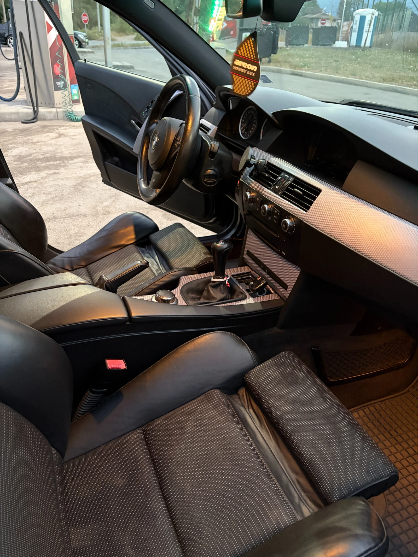 BMW 530 XD, снимка 5 - Автомобили и джипове - 55888354
