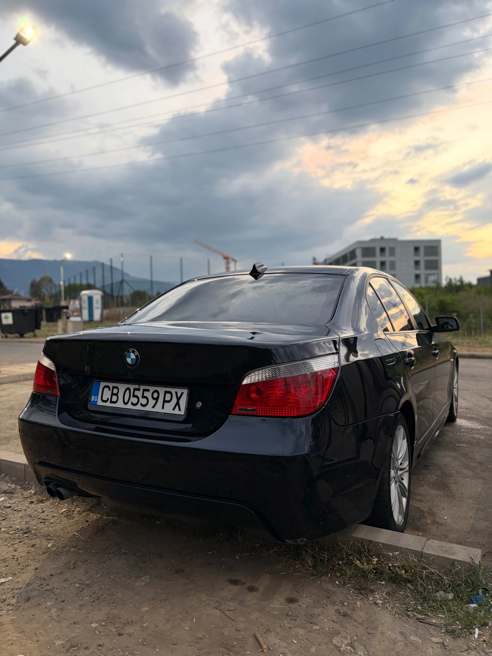 BMW 530 XD, снимка 14 - Автомобили и джипове - 55888354