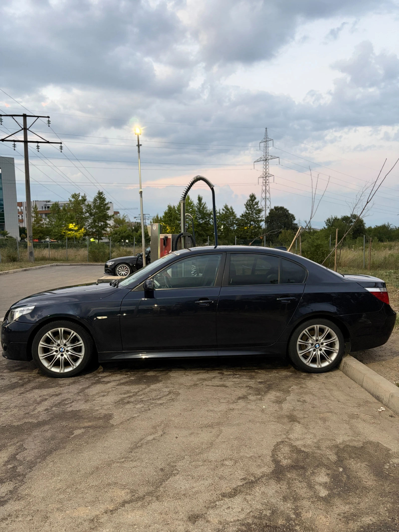 BMW 530 XD, снимка 11 - Автомобили и джипове - 55888354