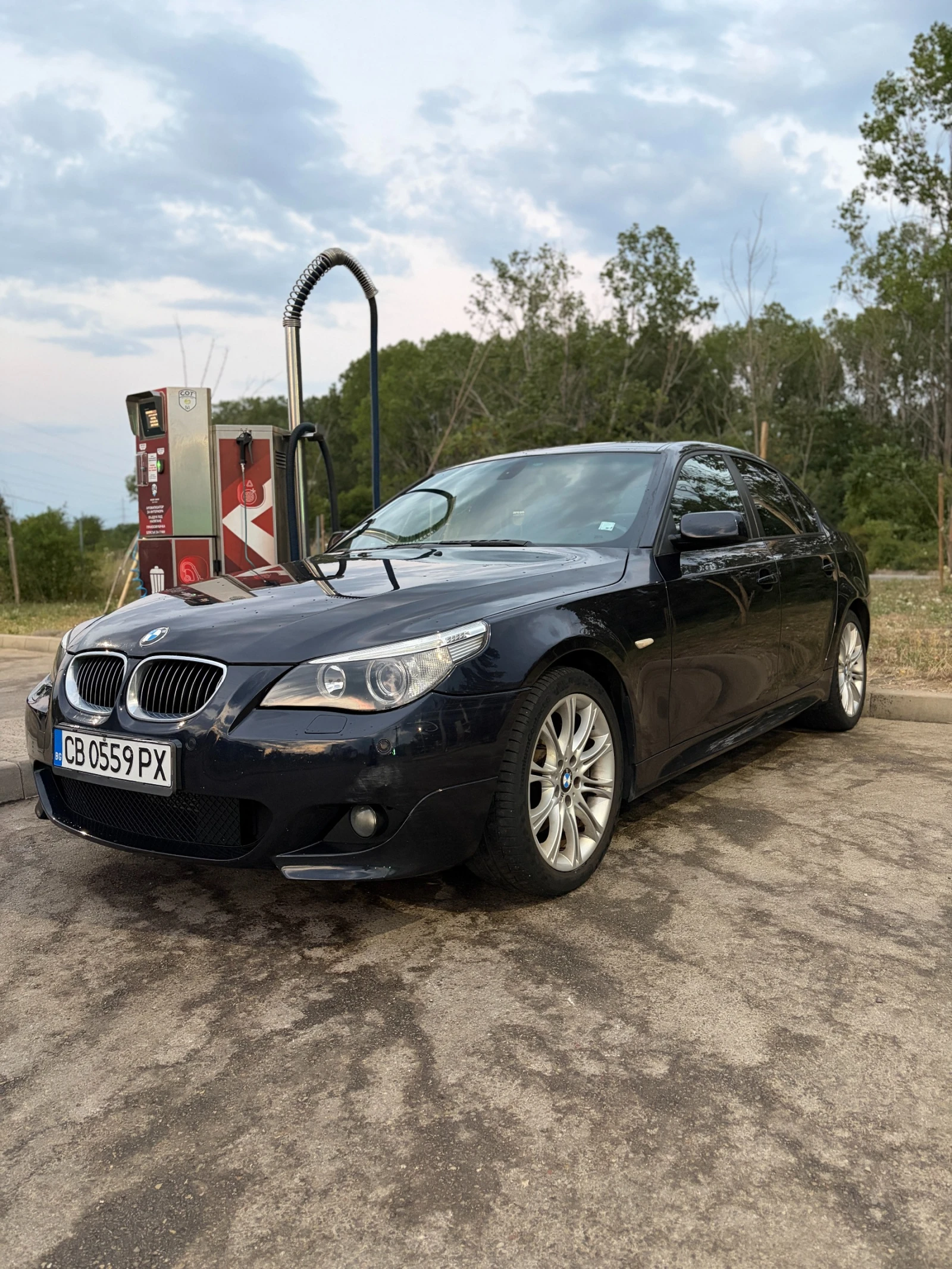 BMW 530 XD, снимка 10 - Автомобили и джипове - 55888354