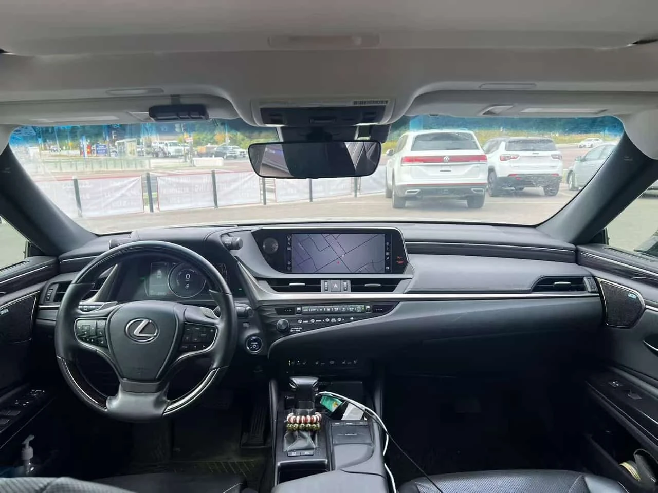 Lexus ES 300 h * CARFAX * ОПЦИЯ ЗА ФИНАНСИРАНЕ * , снимка 5 - Автомобили и джипове - 56268616