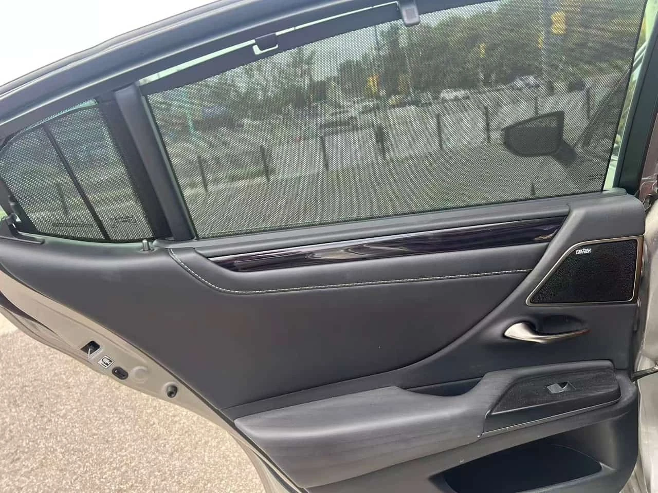 Lexus ES 300 h * CARFAX * ОПЦИЯ ЗА ФИНАНСИРАНЕ * , снимка 7 - Автомобили и джипове - 56268616