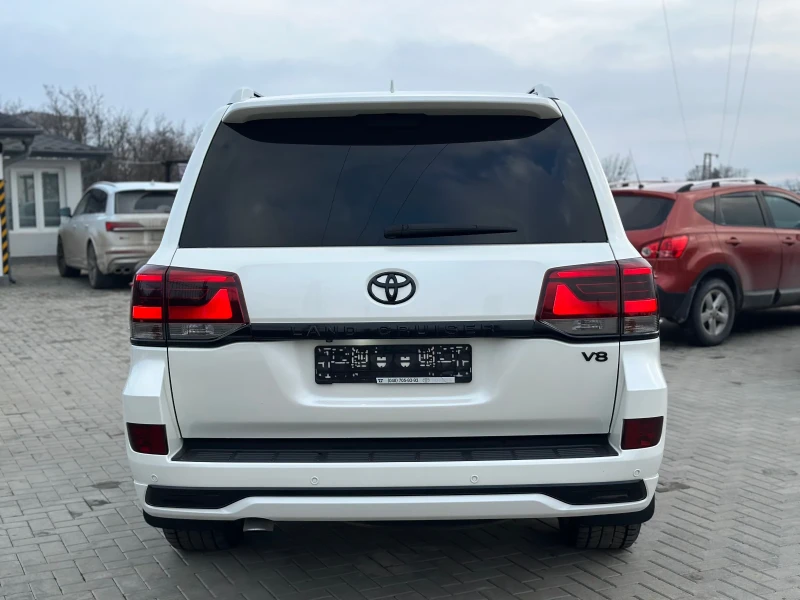Toyota Land cruiser 200 Executive, снимка 7 - Автомобили и джипове - 53473776