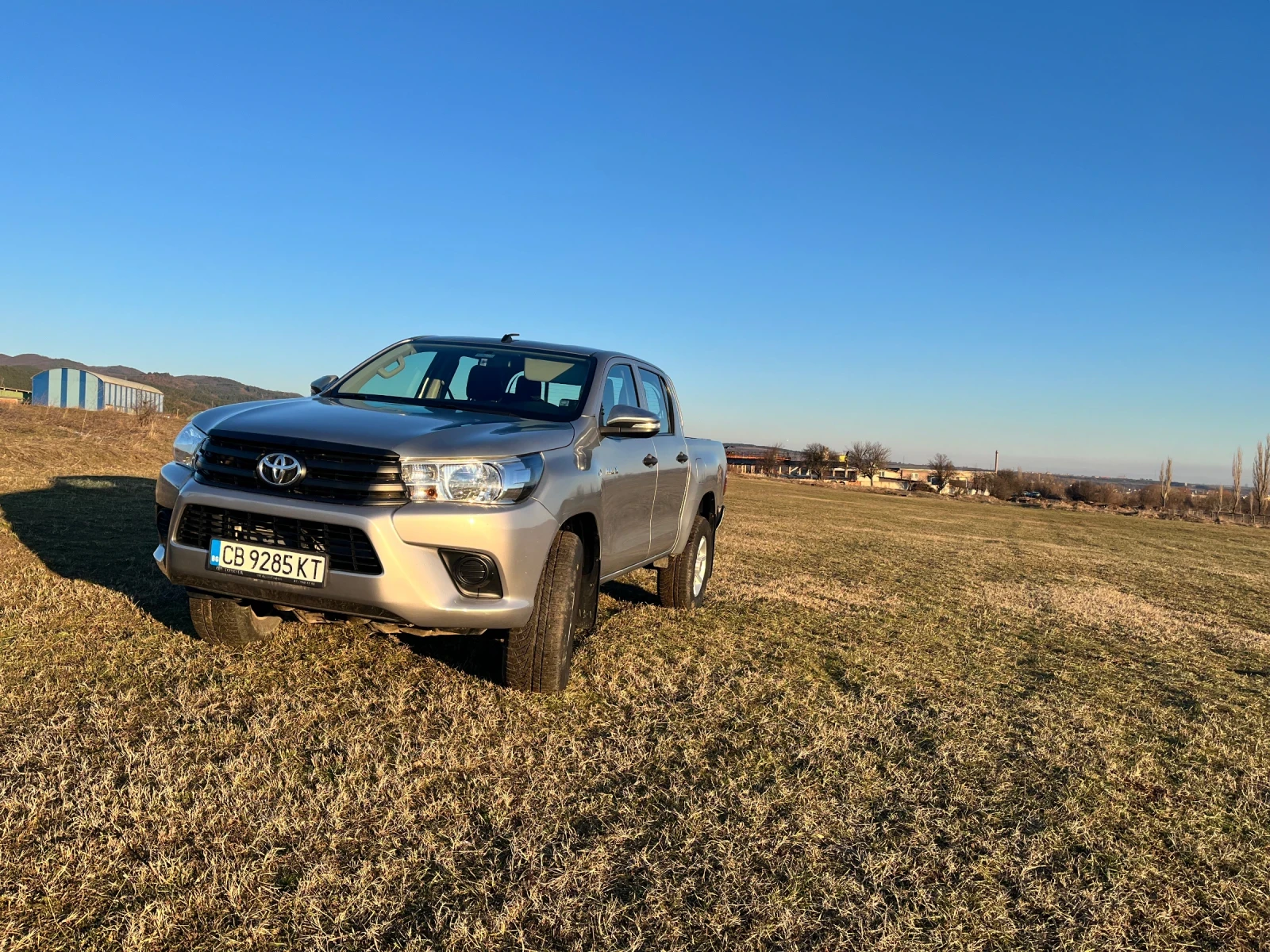 Toyota Hilux  - изображение 2