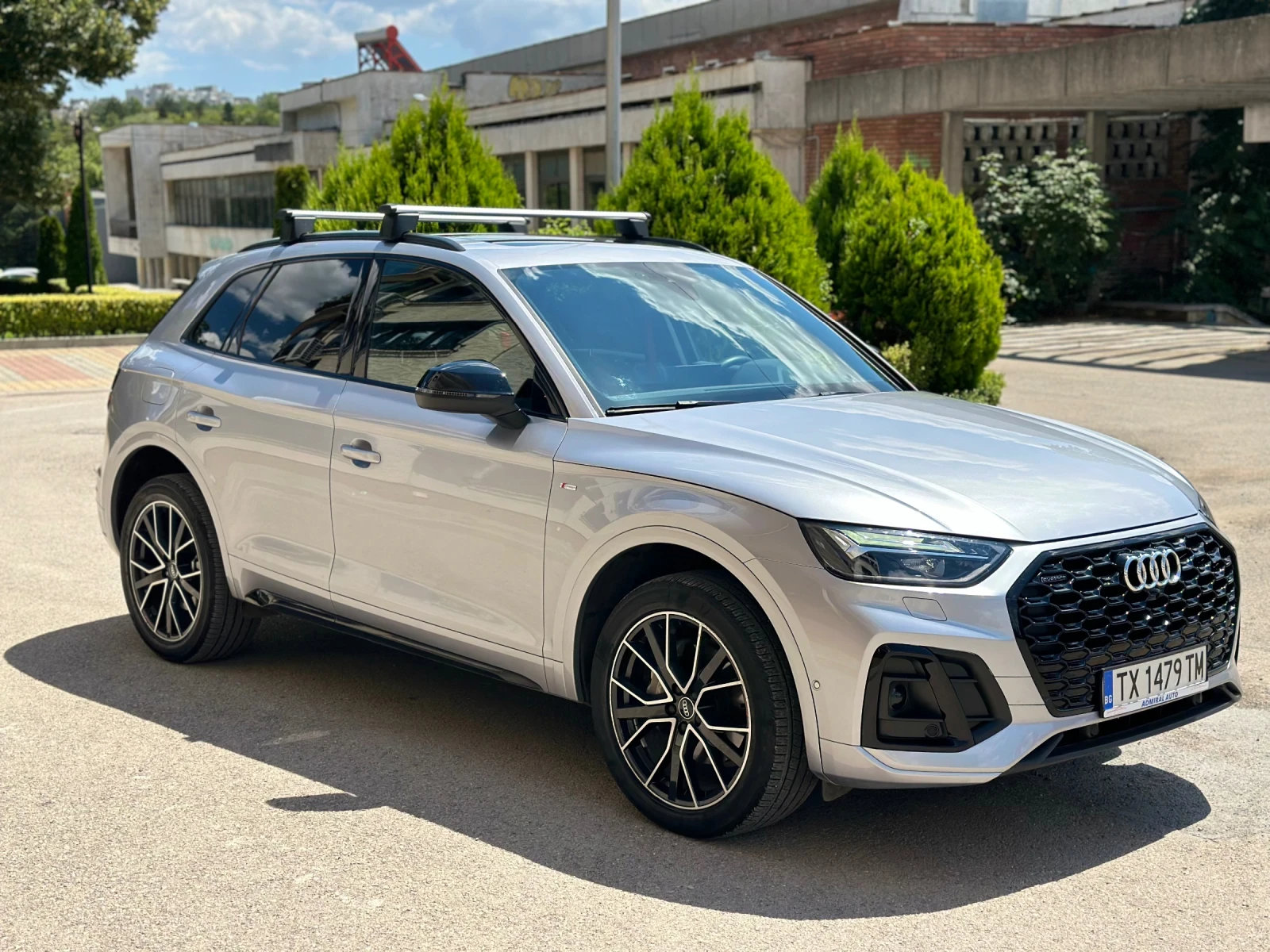 Audi Q5 Hybrid s-line - изображение 7