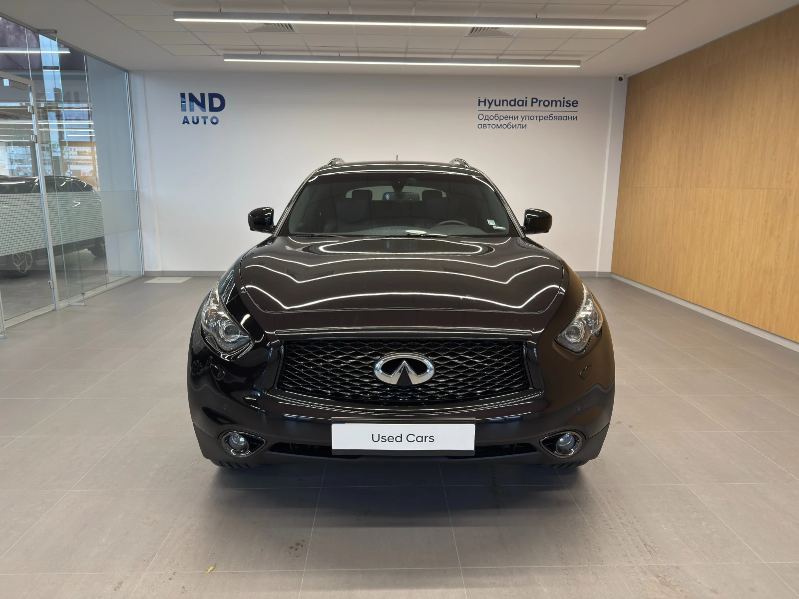 Infiniti QX70 PREMIUM AWD - изображение 8