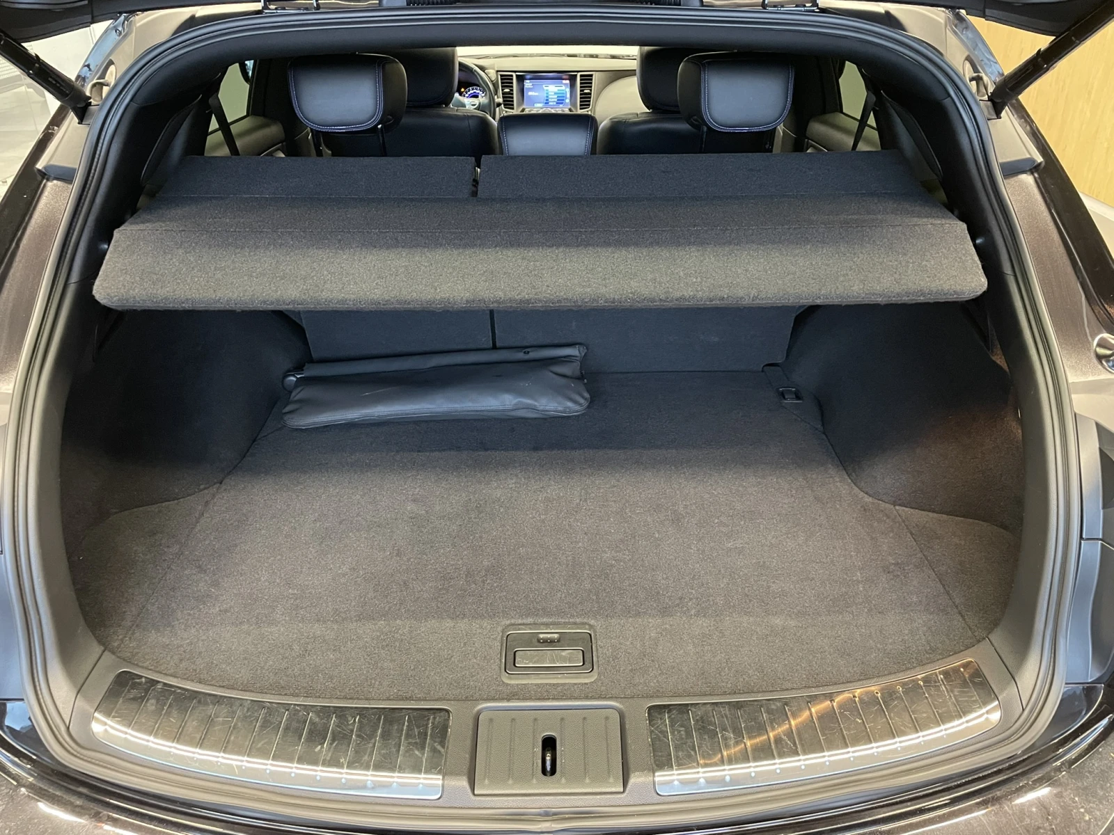 Infiniti QX70 PREMIUM AWD | Mobile.bg — изображение 16
