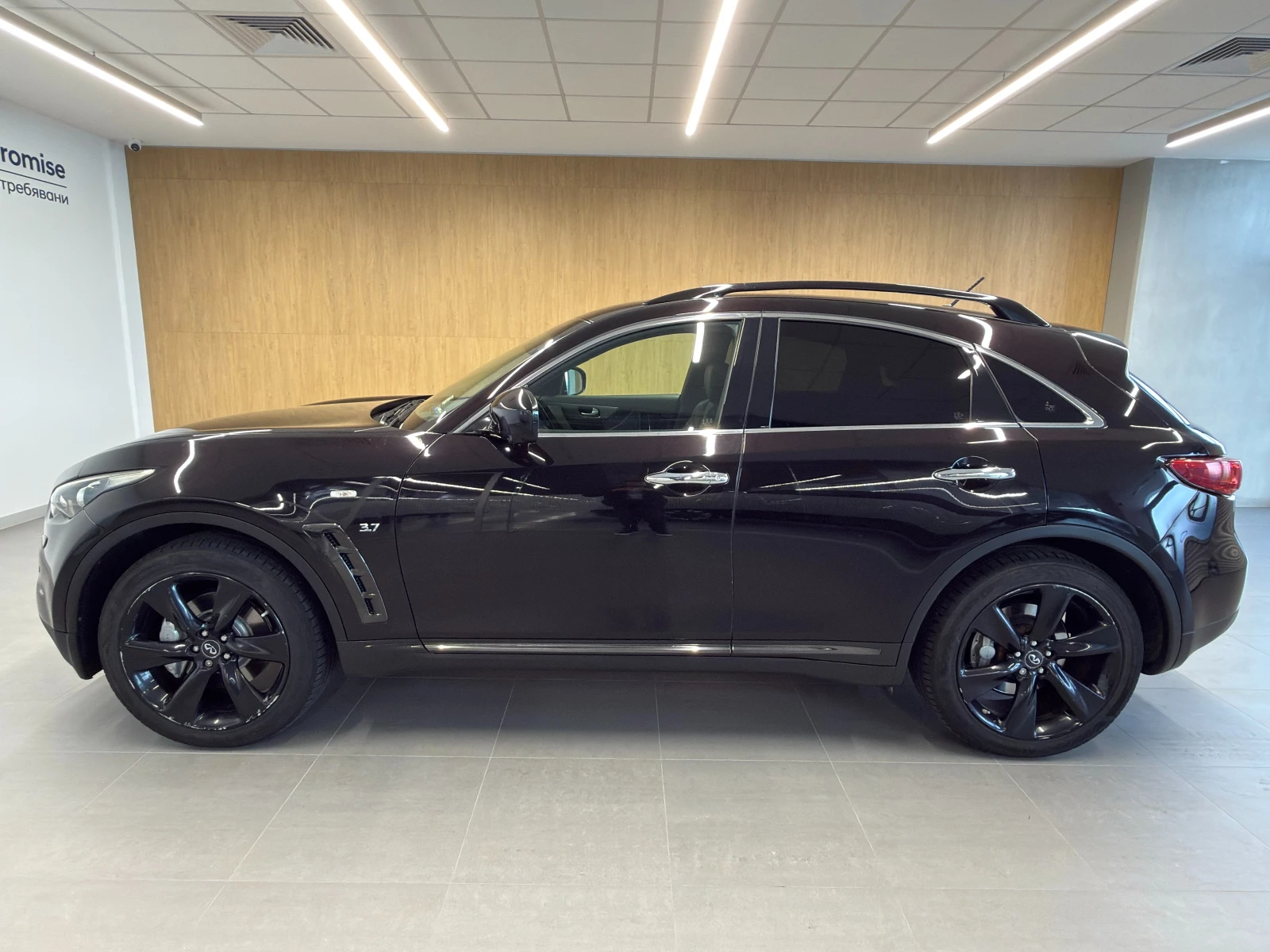 Infiniti QX70 PREMIUM AWD - изображение 2