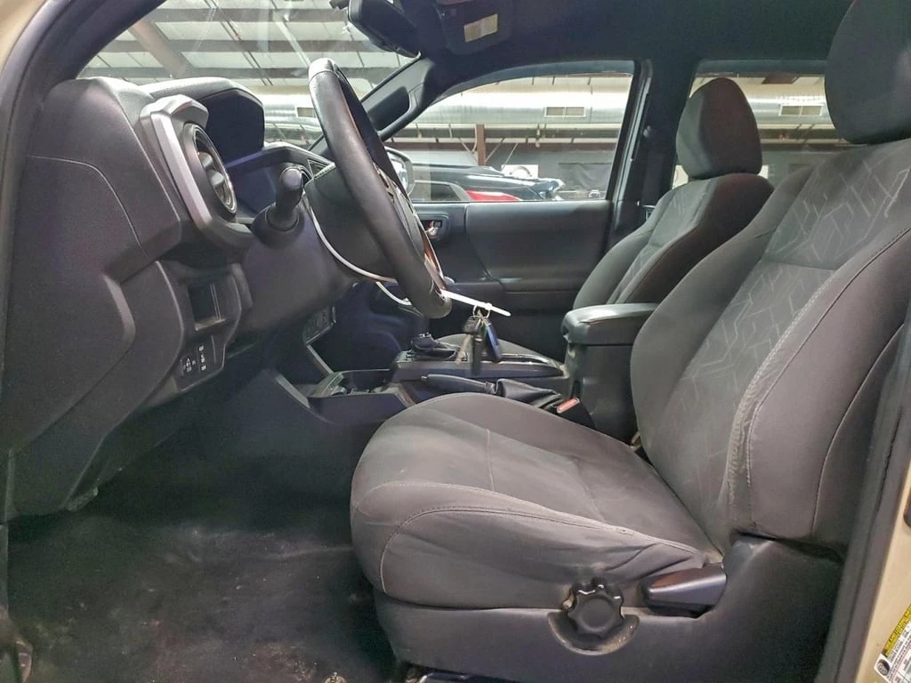 Toyota Tacoma * DOUBLE CAB * CARFAX *  | Mobile.bg � ����������� 7