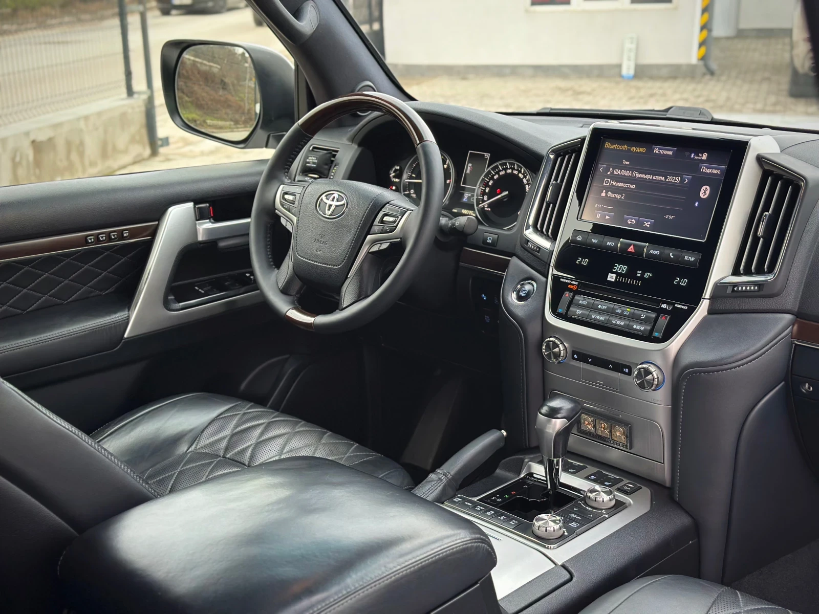 Toyota Land cruiser 200 Executive | Mobile.bg � ����������� 11