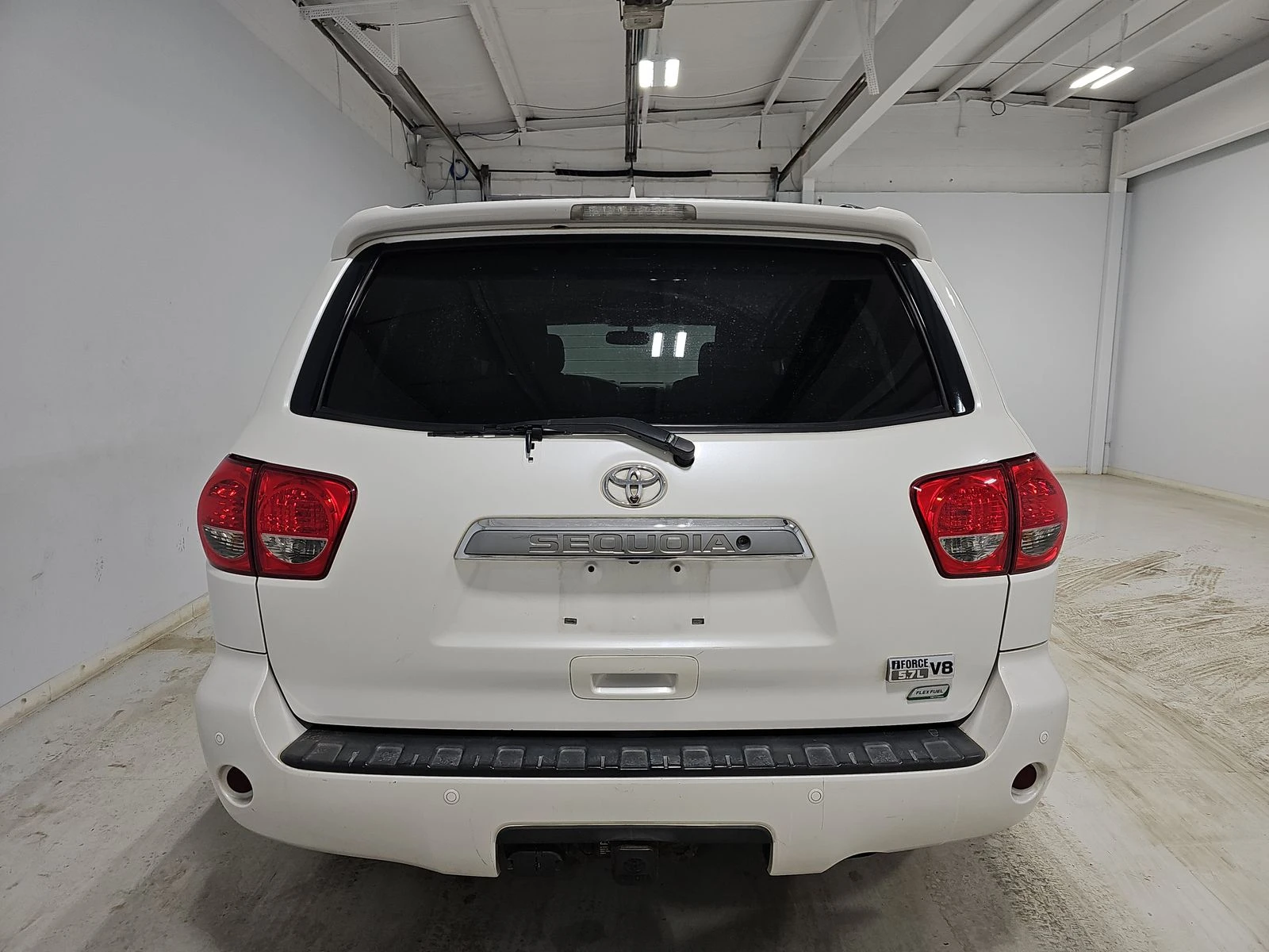 Toyota Sequoia PLATINUM* 5.7* V8* ПОДГРЕВ* КАМЕРА* КЕЙЛЕС, снимка 6 - Автомобили и джипове - 53780854