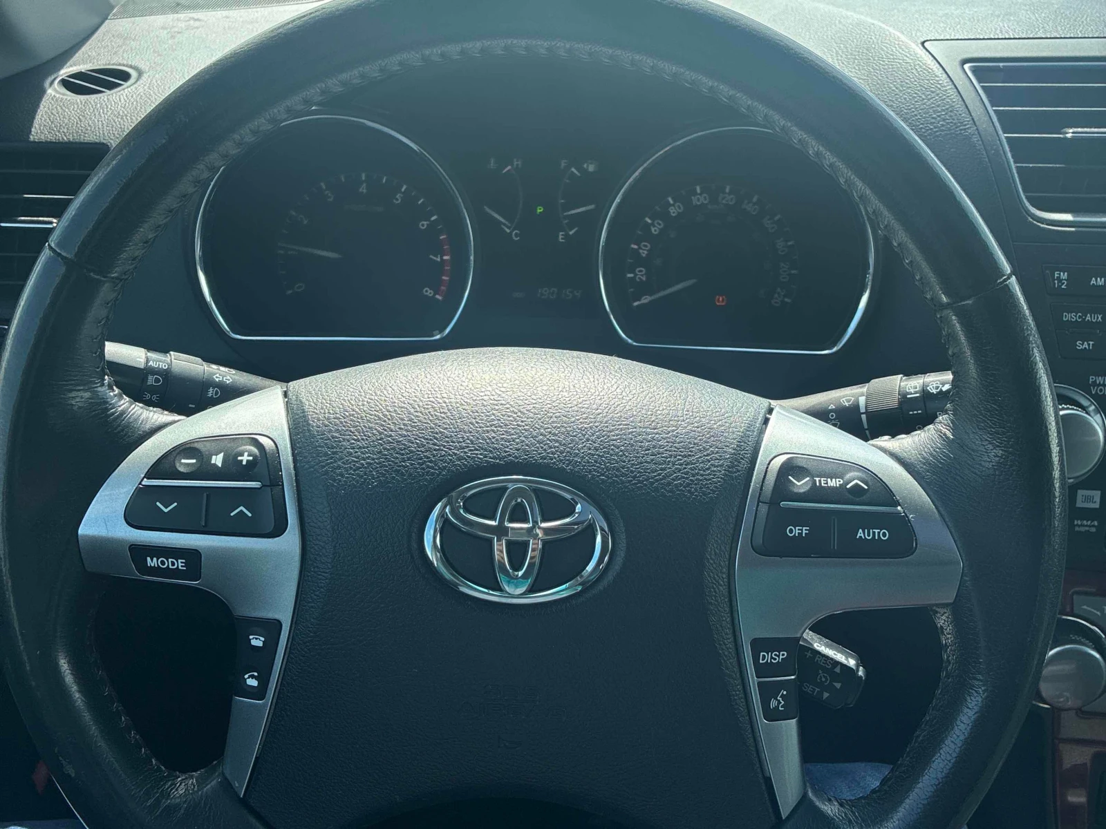 Toyota Highlander LIMITED * КАМЕРА * ШИБИДАХ * CARFAX * , снимка 8 - Автомобили и джипове - 54141541