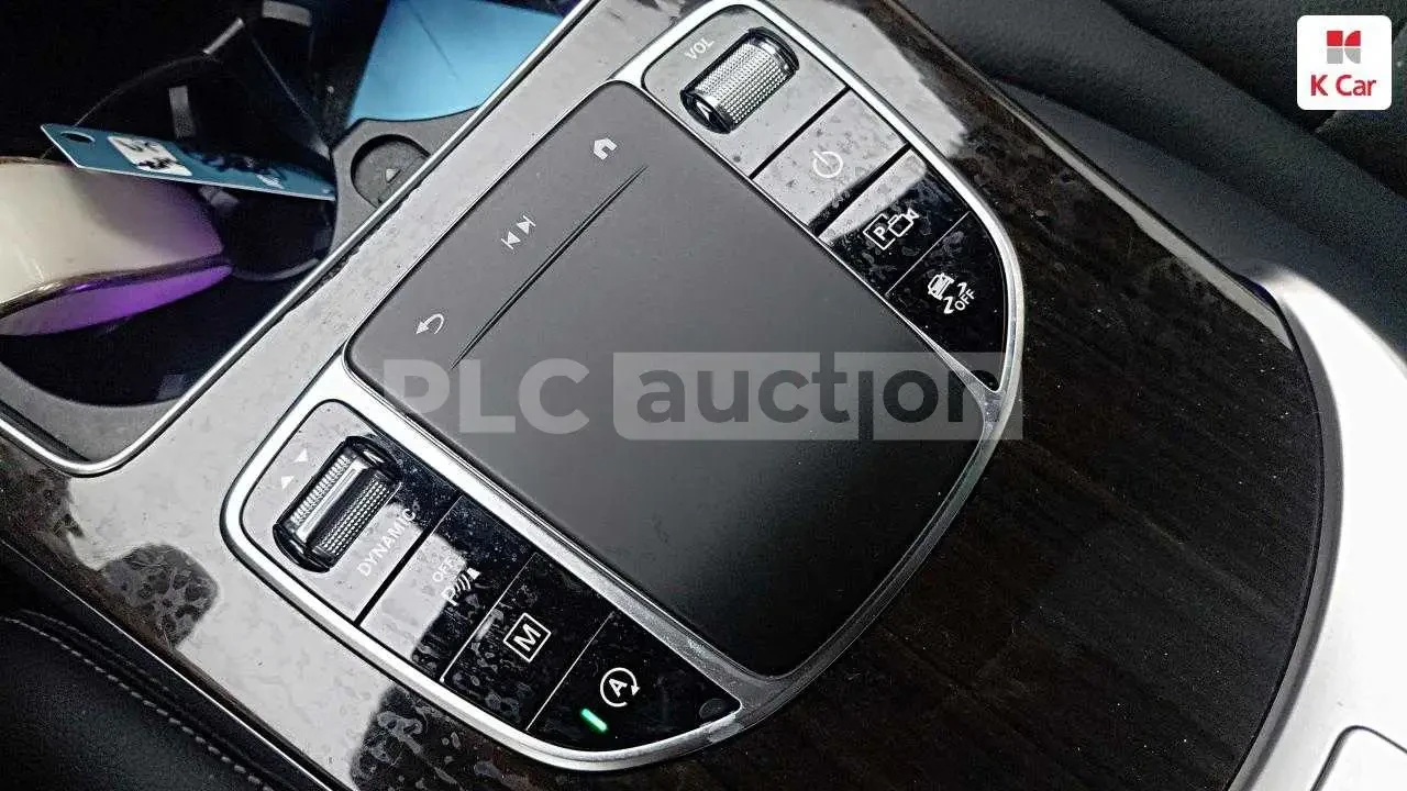 Mercedes-Benz GLC 300 d| 4MATIC| ПАМЕТ| ПОДГРЕВ| ВКЛ.ТЕХНОТЕСТ, снимка 9 - Автомобили и джипове - 54621239