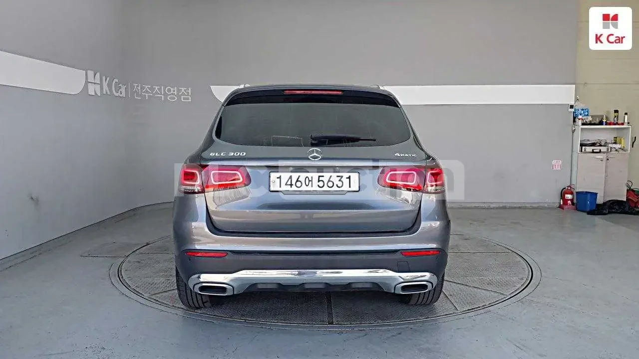 Mercedes-Benz GLC 300 d| 4MATIC| ПАМЕТ| ПОДГРЕВ| ВКЛ.ТЕХНОТЕСТ, снимка 5 - Автомобили и джипове - 54621239
