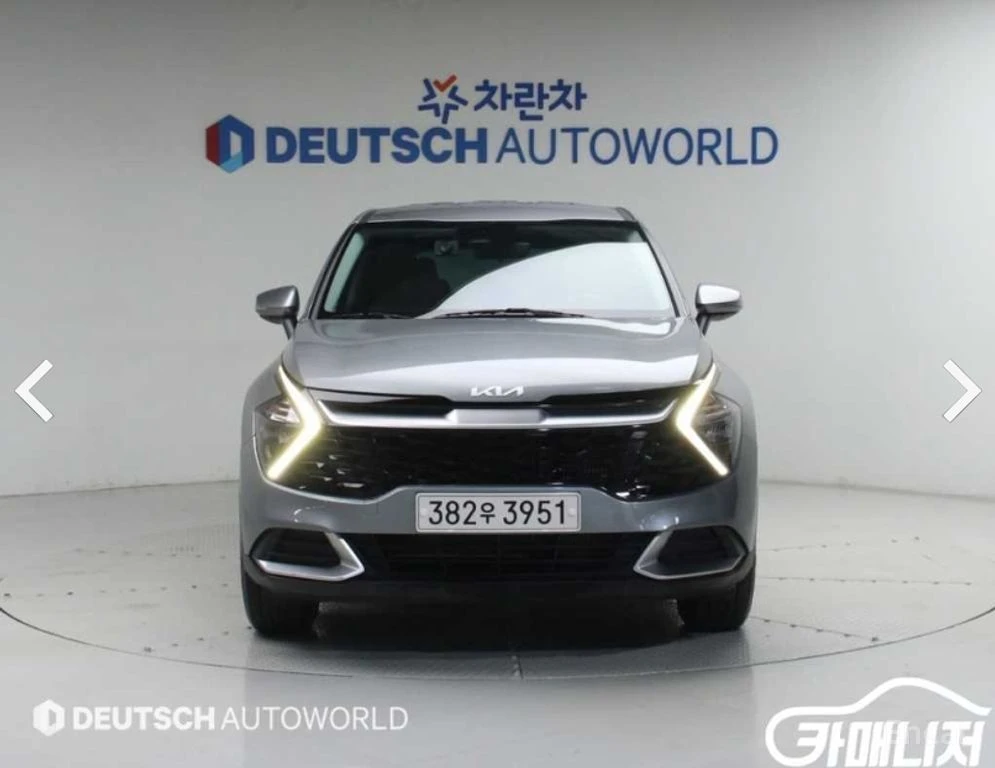 Kia Sportage 2.0D Trendy 4x4* HARMAN KARDON* ПОДГРЕВ* КАМЕРА* , снимка 2 - Автомобили и джипове - 54928935