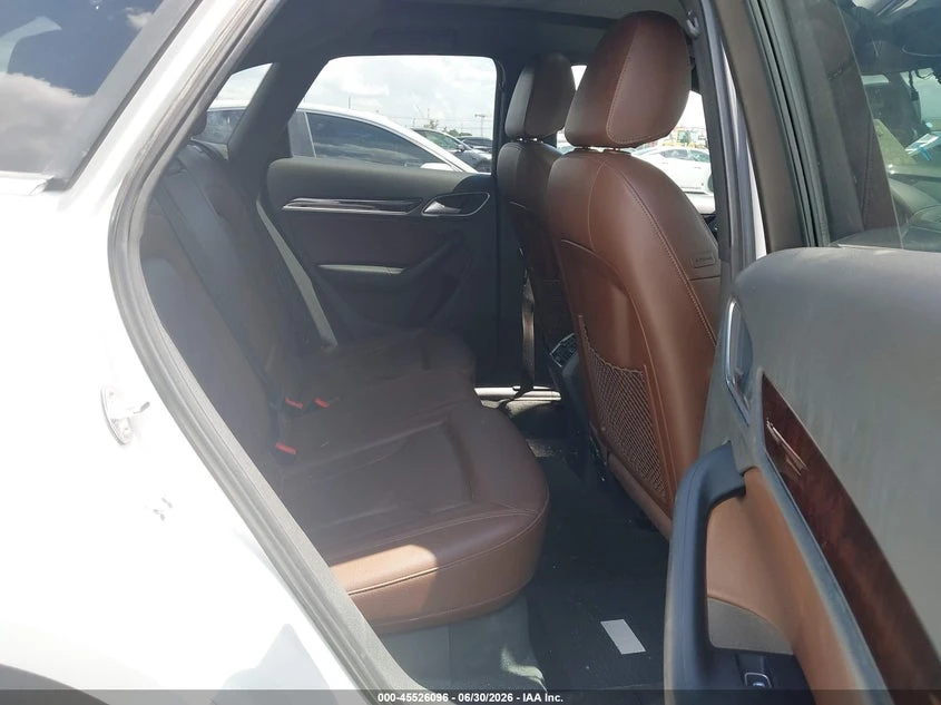 Audi Q3 2.0l 2.0T Premium, снимка 8 - Автомобили и джипове - 55568962