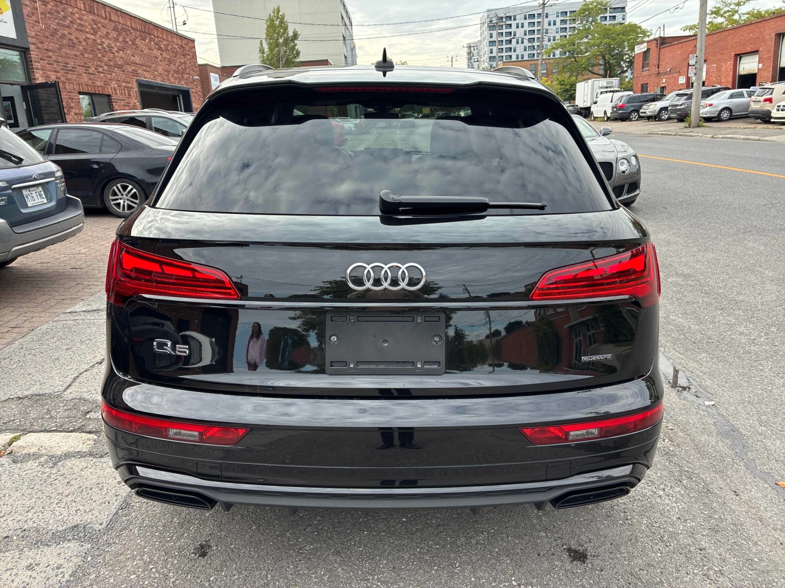Audi Q5 * Technik S-line* 360* BANG&OLUFSEN* DIS* , снимка 4 - Автомобили и джипове - 56120279