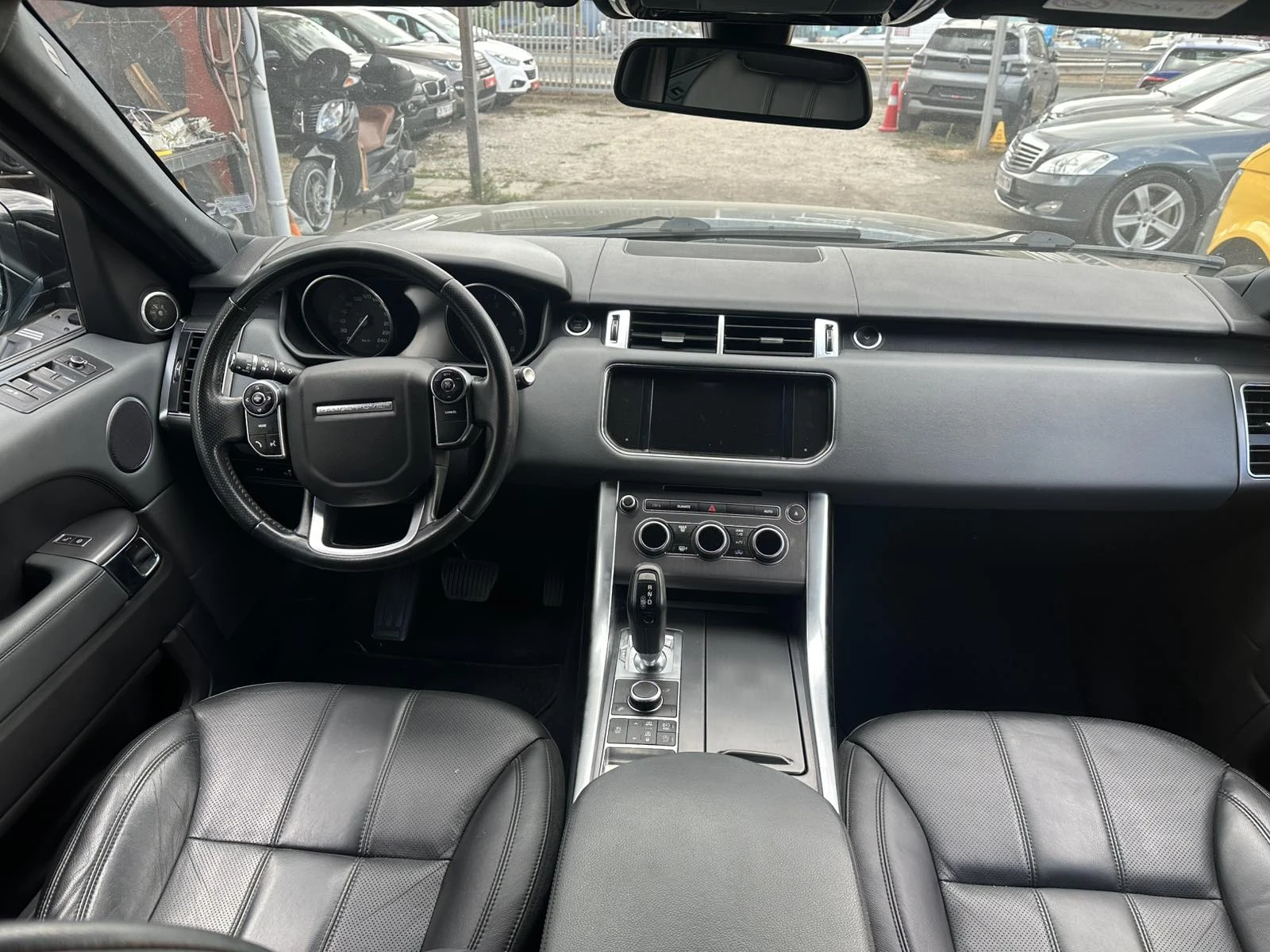 Land Rover Range Rover Sport 3.0V6SE ПРОБЛЕМ В МОТОРА!!, снимка 9 - Автомобили и джипове - 56210359