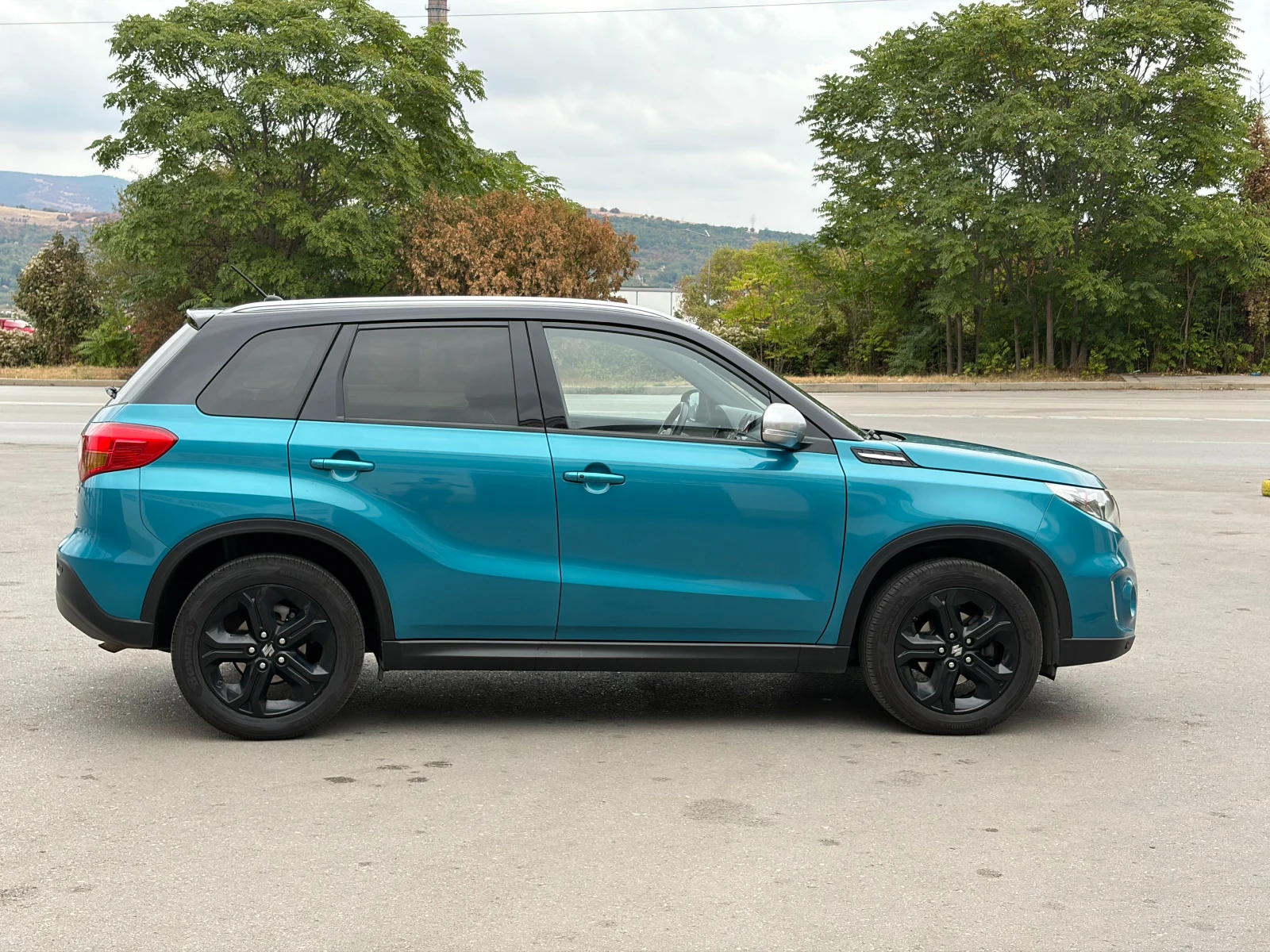 Suzuki Vitara 1.4 Boosterjet 4X4 ALLGRIP, снимка 7 - Автомобили и джипове - 56234535
