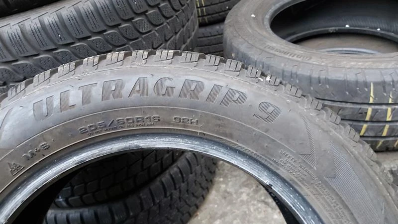 Гуми Зимни 205/60R16, снимка 7 - Гуми и джанти - 27725863