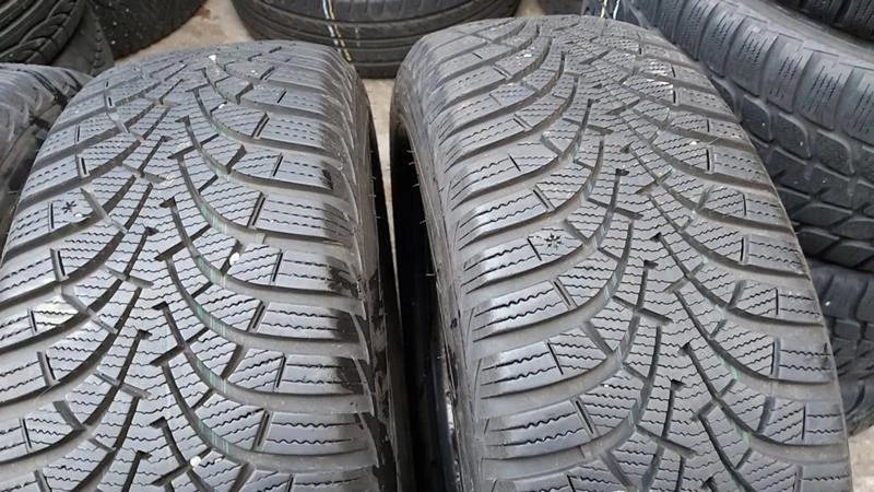 Гуми Зимни 205/60R16, снимка 3 - Гуми и джанти - 27725863