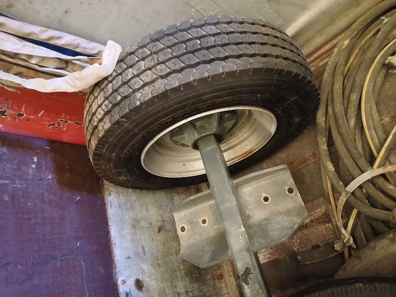 Гуми с джанти, снимка 3 - Гуми и джанти - 53721023