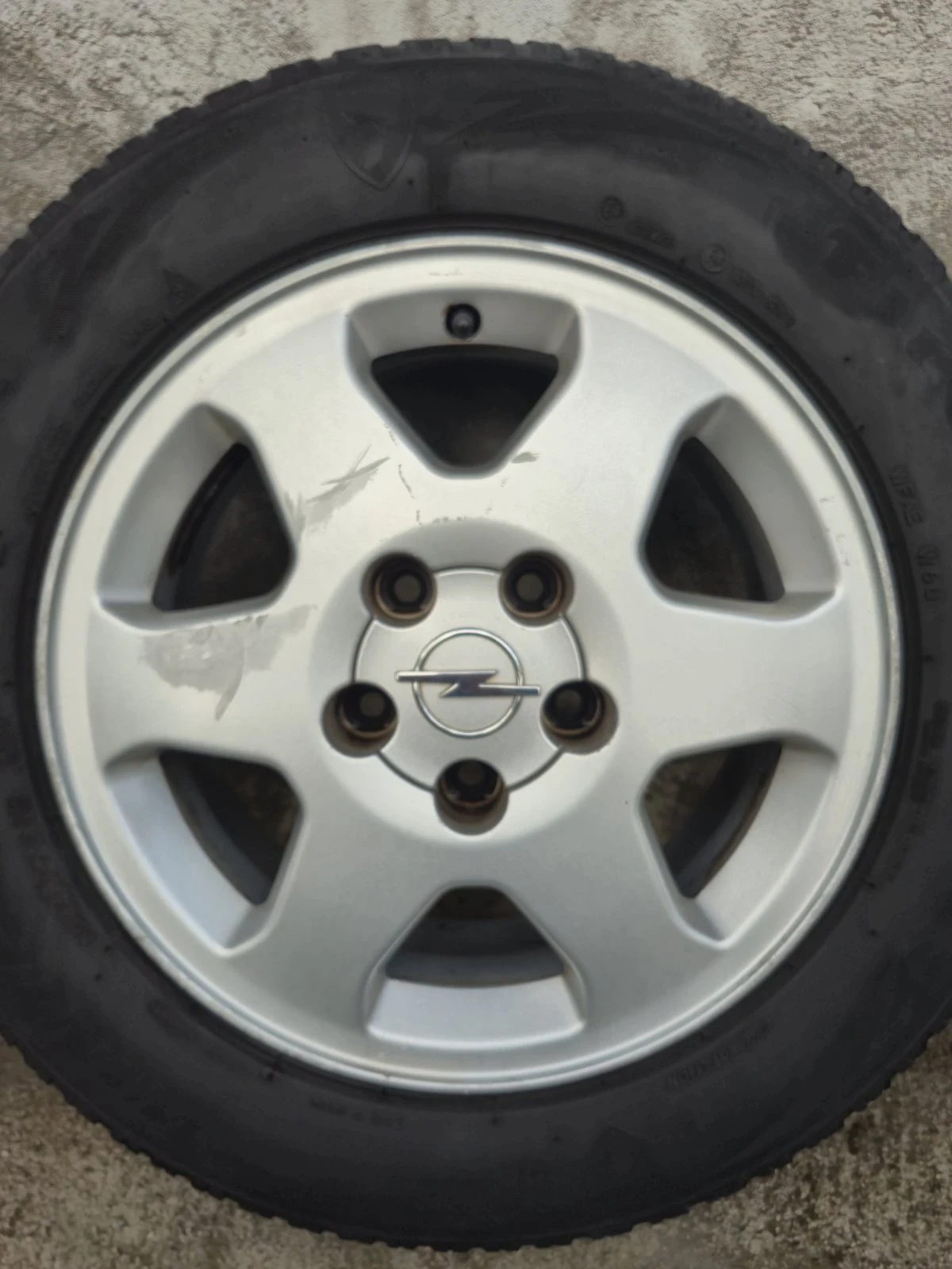 ���� � ������ 195/65R15 �� Opel | Mobile.bg � ����������� 4