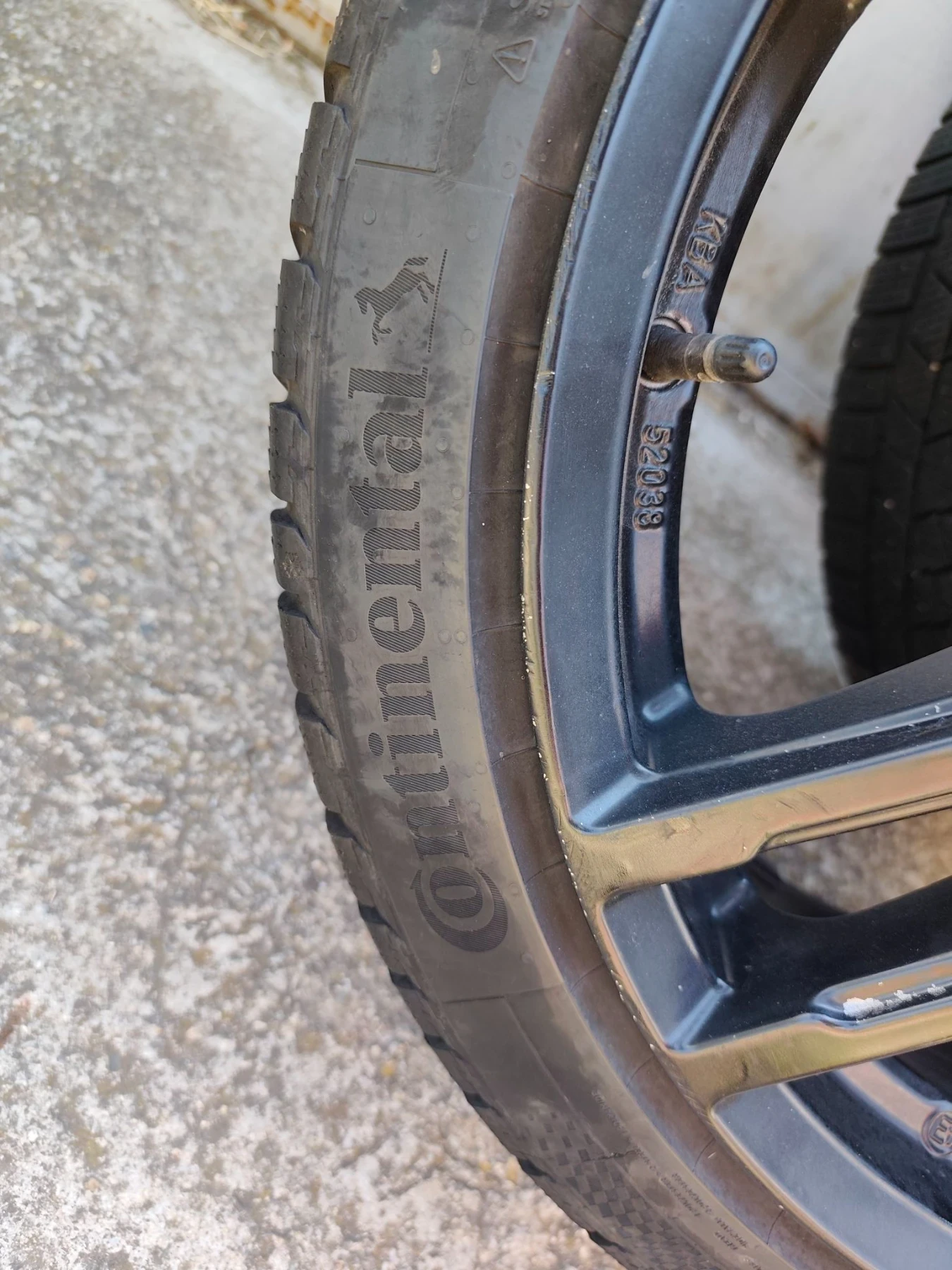 Гуми с джанти Continental 225/40R19, снимка 4 - Гуми и джанти - 56153882