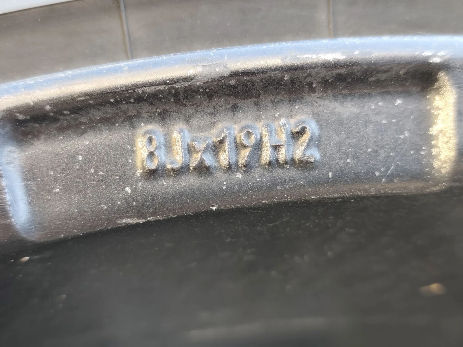 Гуми с джанти Continental 225/40R19, снимка 8 - Гуми и джанти - 56153882