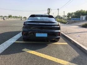 Zeekr 001  ���� �� ��������  | Mobile.bg � ����� ������ 5