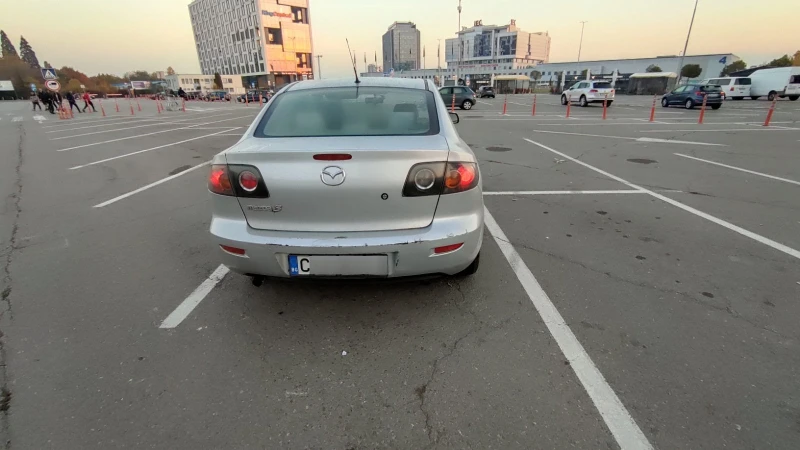 Mazda 3, снимка 4 - Автомобили и джипове - 47918249