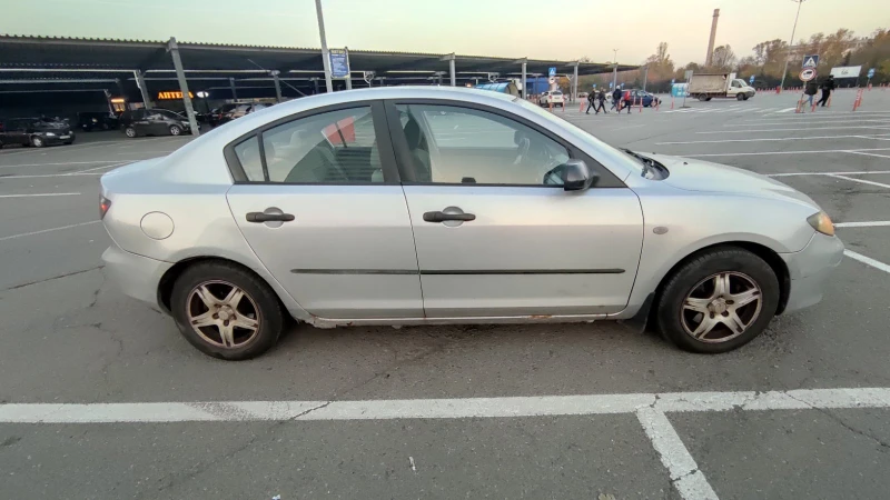 Mazda 3, снимка 3 - Автомобили и джипове - 47918249