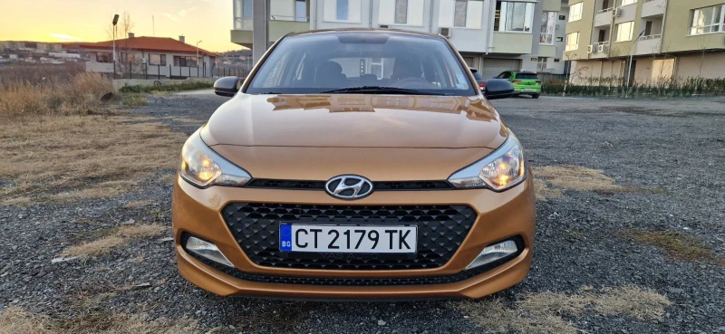 Hyundai I20, снимка 3 - Автомобили и джипове - 48369356