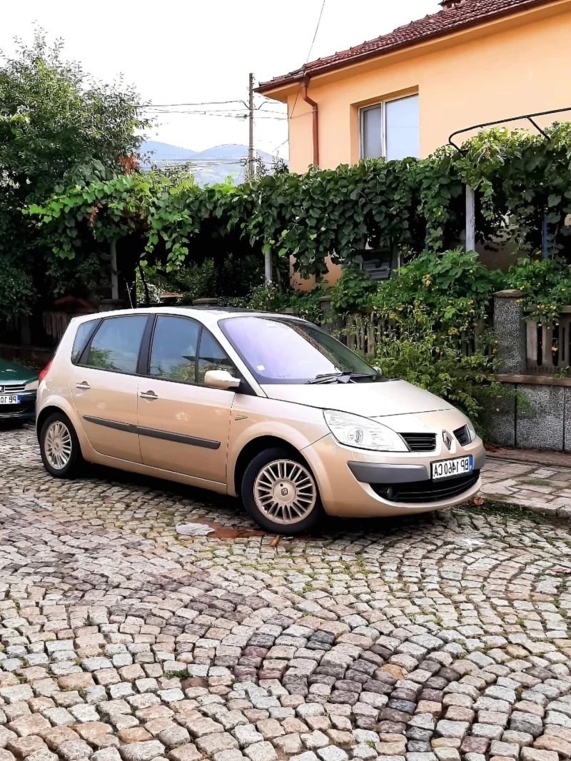 Renault Scenic 1.9, снимка 2 - Автомобили и джипове - 48562407