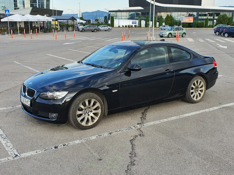 BMW 320 i, снимка 9 - Автомобили и джипове - 51130941