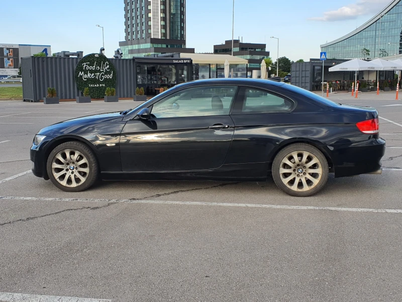 BMW 320 i, снимка 8 - Автомобили и джипове - 51130941