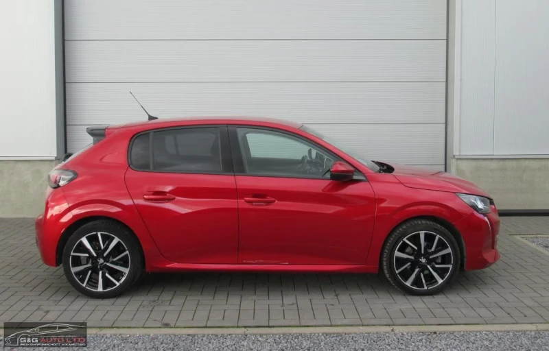 Peugeot 208 1.2PURE-TECH/101HP/ALLURE/CAM/NAVI/LED/DIGI/540g, снимка 5 - Автомобили и джипове - 52292125