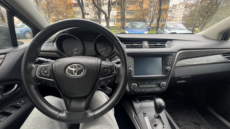 Toyota Avensis 2.0 FULL MAX , снимка 3 - Автомобили и джипове - 52461565