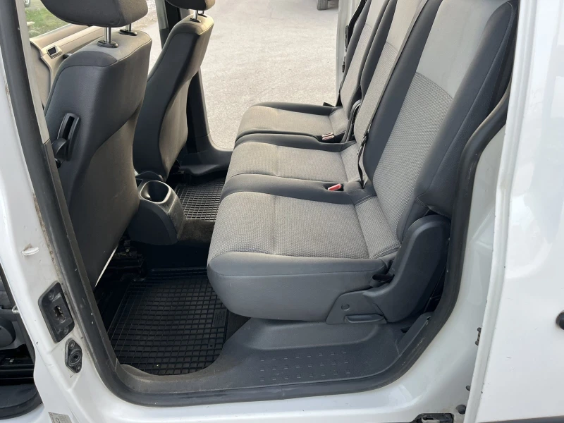 VW Caddy MAXI 1.6TDI 102кс EURO 5B КЛИМАТИК, снимка 9 - Автомобили и джипове - 52839781