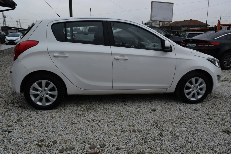 Hyundai I20 1.25 i* 142000 km!!Euro5B* , снимка 7 - Автомобили и джипове - 52873492