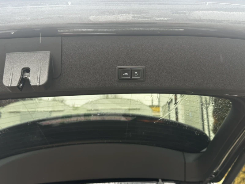 Audi E-Tron, снимка 5 - Автомобили и джипове - 53442415