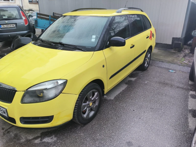 Skoda Fabia, снимка 3 - Автомобили и джипове - 53449775