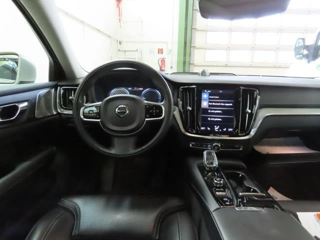 Volvo S60 T8 Inscription+ + + + + + + + 360 ПОДГРЕВ ОБДУХВАН, снимка 6 - Автомобили и джипове - 47732904